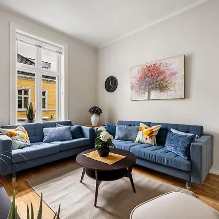 Rosen Apartment