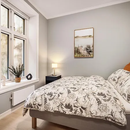 Rosen Apartment