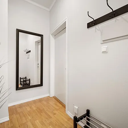 Rosen Apartment