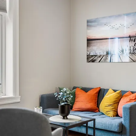 Rosen Apartment